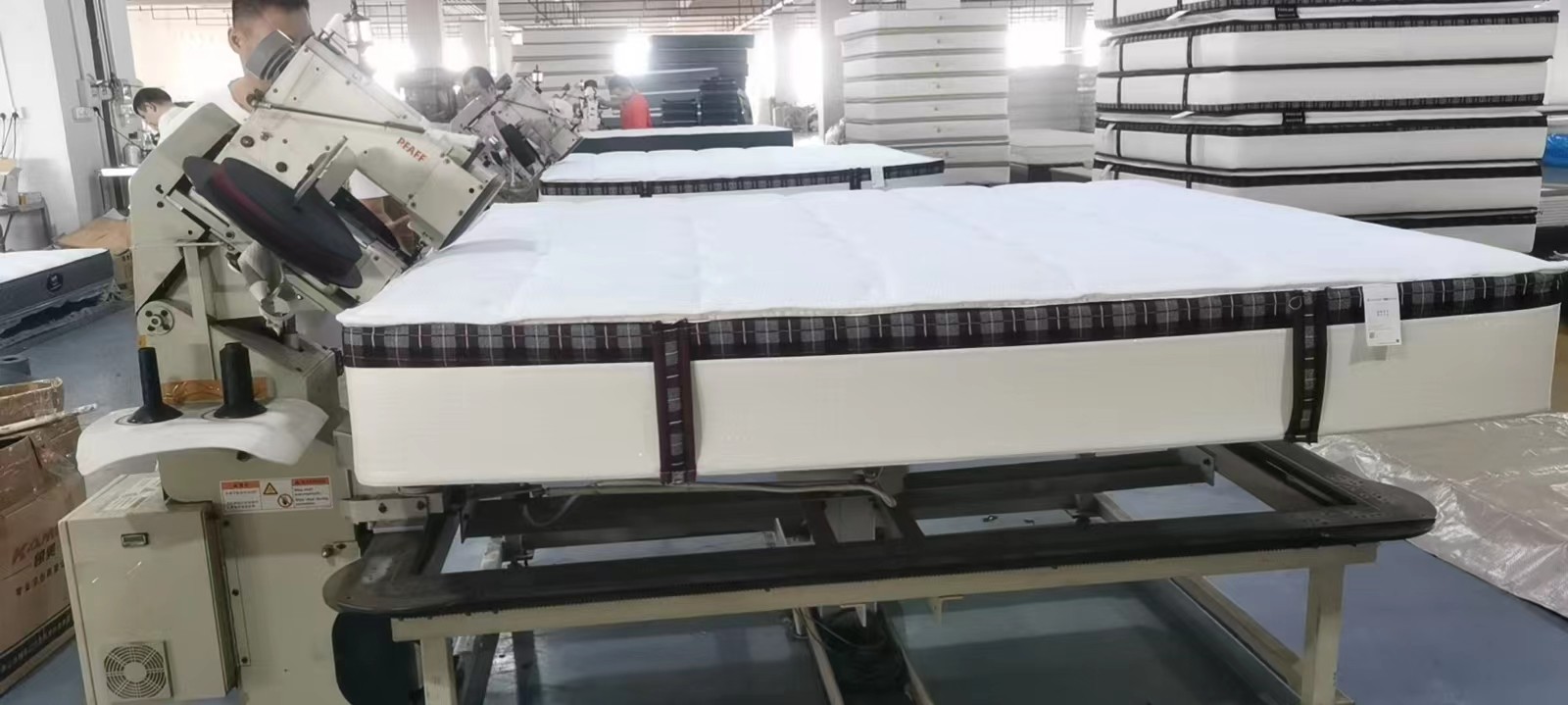 Premium import wholesale modern bed mattress for home furniture in a box king size spring latex gel memory foam mattresses